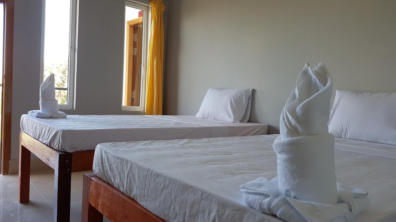 Two Moons Resort Kampot Esterno foto